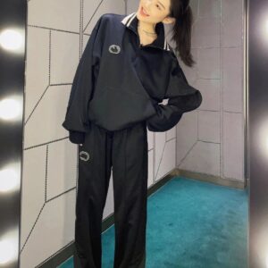 gu half zip sweatshirt set