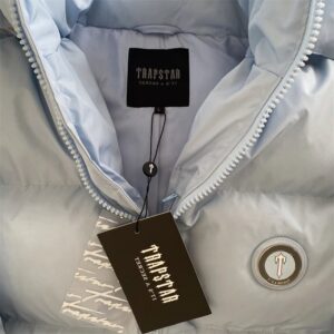 trapstar irongate puffer black