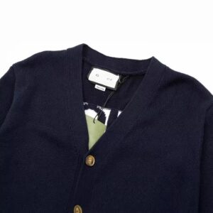 gu letter logo cardigan