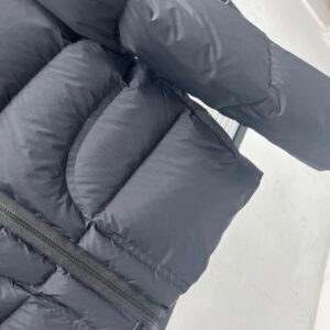 m brand puffer jacket black