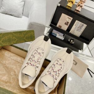 gucci run sneakers off white