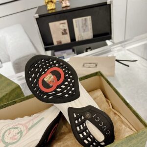 gucci run sneakers off white