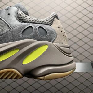 adidas yeezy boost 700 mauve