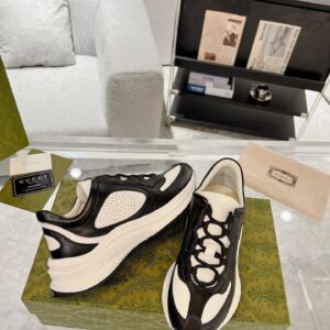gucci run sneakers black white