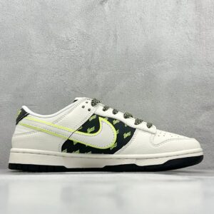 gucci x nike sb dunk low white black