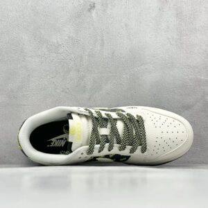 gucci x nike sb dunk low white black