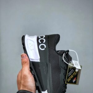 ecco black running shoes