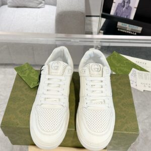 gucci sneakers white