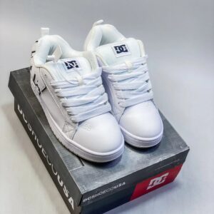 dc shoes white skate sneakers