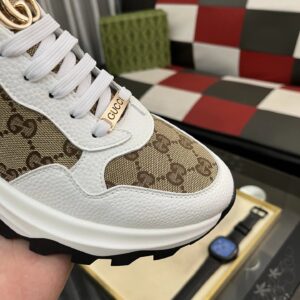 gucci signature sneakers white