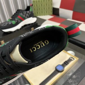 gucci signature sneakers black