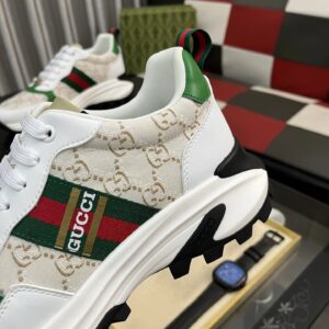 gucci signature sneakers white green