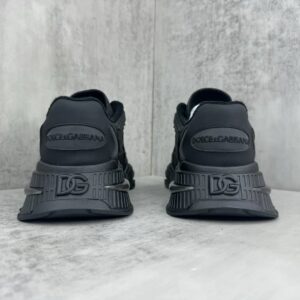 dolce&gabbana black sneakers