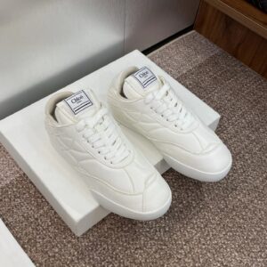 chloe low top sneakers white