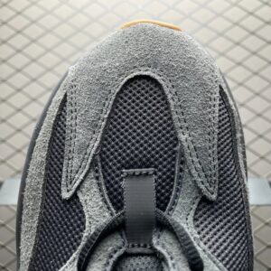 adidas yeezy 700 dark gray