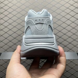 adidas yeezy 700 v2 grey