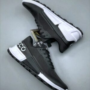 ecco black running shoes