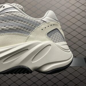 adidas yeezy boost 700 v2 static