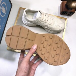 gucci rhyton clunky sneakers white black
