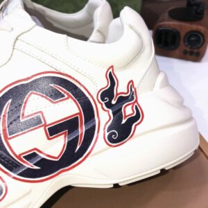 gucci rhyton clunky sneakers white black