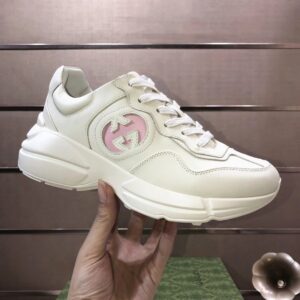 gucci rhyton clunky sneakers white pink