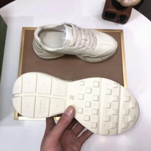 gucci rhyton clunky sneakers white dragon
