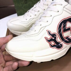 gucci rhyton clunky sneakers white black