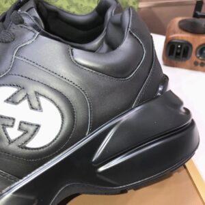 gucci rhyton clunky sneakers black white