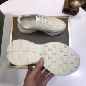 gucci rhyton clunky sneakers white blue