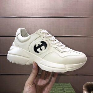 gucci rhyton clunky sneakers white black