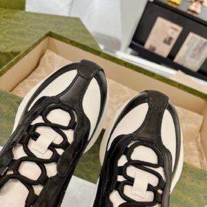 gucci run sneakers black white