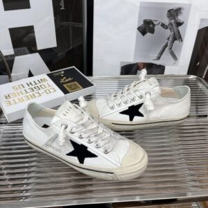 golden goose vstar2 sneakers black star