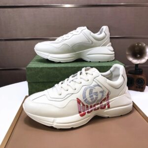 gucci rhyton clunky sneakers white red