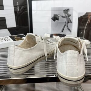 golden goose vstar2 sneakers black star