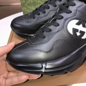 gucci rhyton clunky sneakers black white