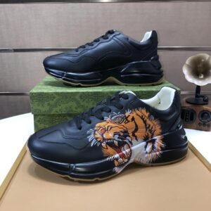 gucci rhyton clunky sneakers black tiger