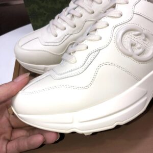 gucci rhyton clunky sneakers white