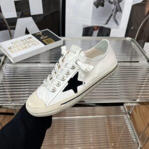 golden goose vstar2 sneakers black star