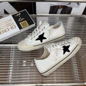 golden goose vstar2 sneakers black star