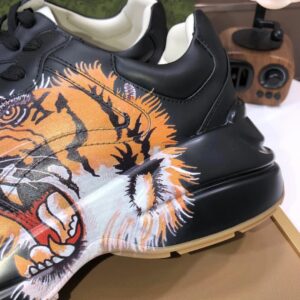 gucci rhyton clunky sneakers black tiger