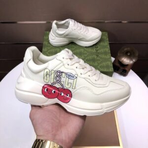 gucci rhyton clunky sneakers white red