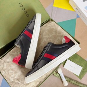 gucci ace bee sneakers black