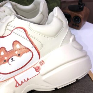 gucci rhyton clunky sneakers white blue red