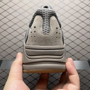 adidas yeezy boost 700 mauve