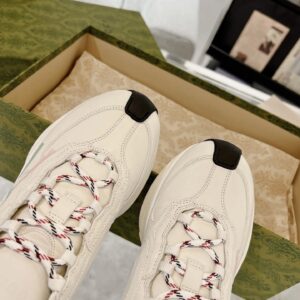 gucci run sneakers off white