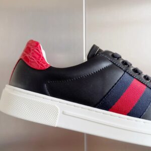 gucci ace bee sneakers black