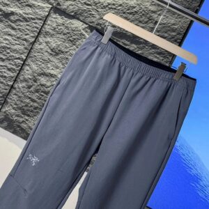 arc'teryx breathable pants, black/grey