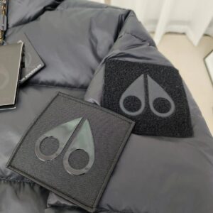 moose knuckles logo zipper jacket black