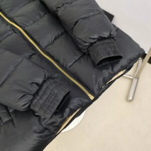 moose knuckles logo zipper jacket black