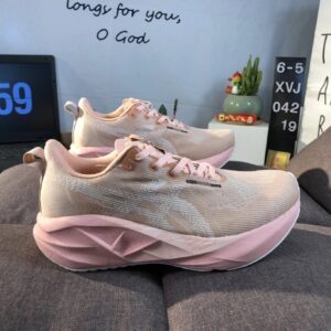 asics novablast 5 le